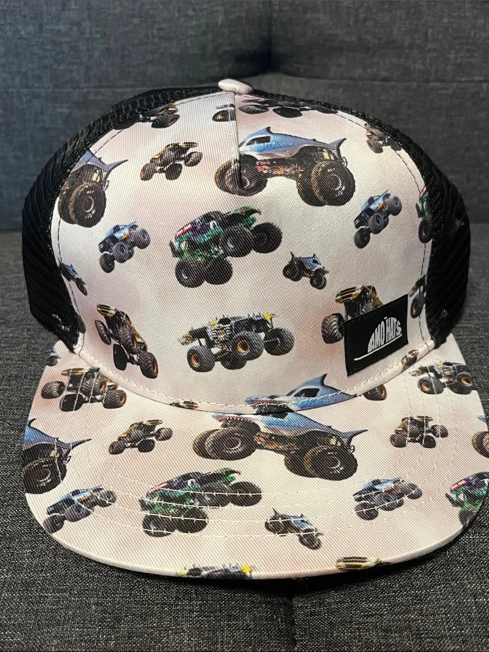Amo Youth Hat